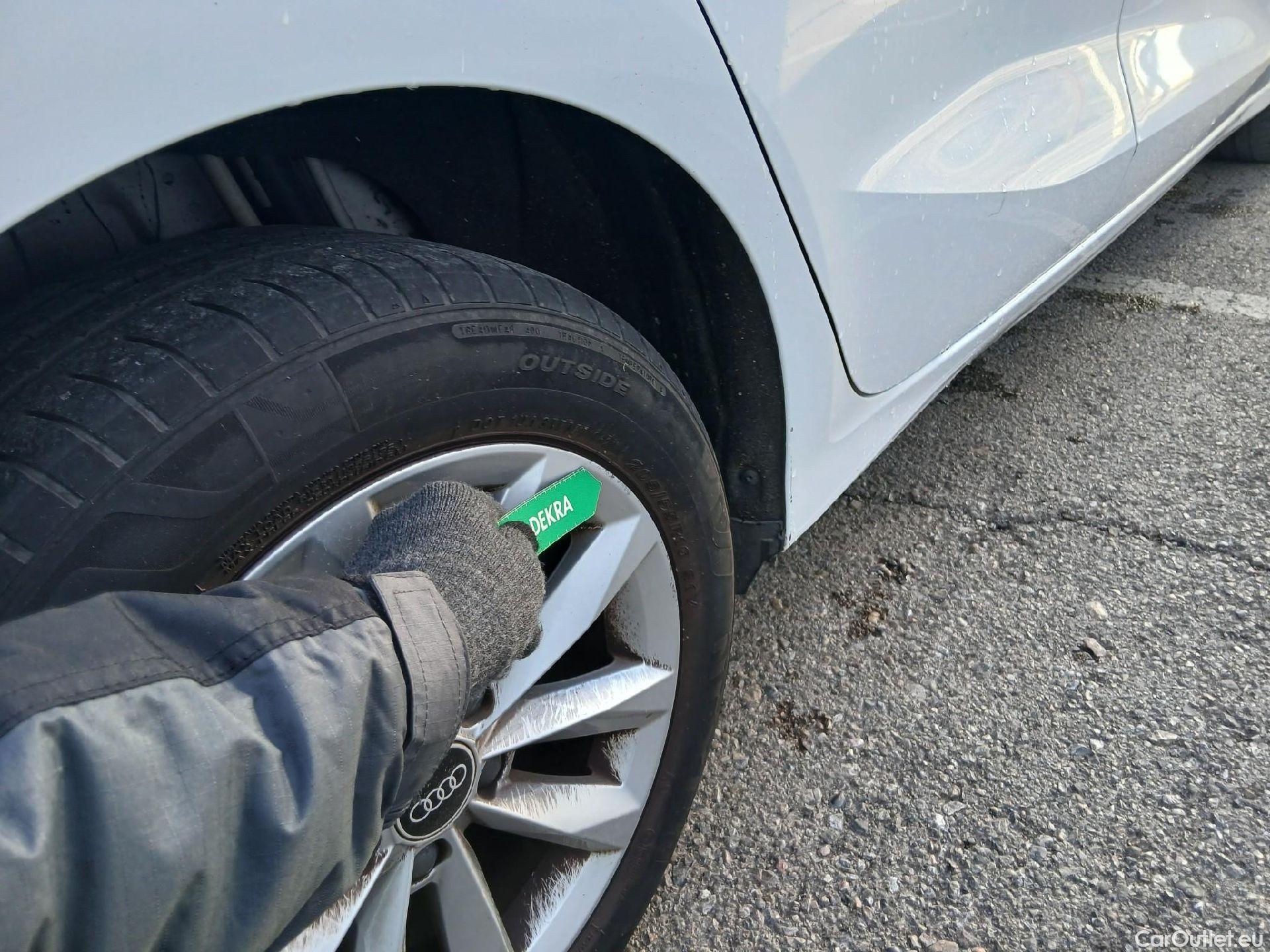  Audi  A3 AUDI  / 2020 / 5P / berlina con portón Sportback 30 TFSI 81kW (110CV) S tronic #20