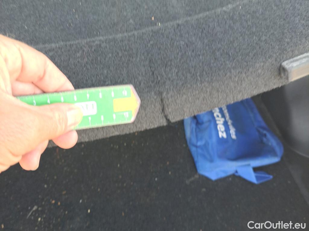  Hyundai  Konna HYUNDAI Kona / 2020 / 5P / todoterreno 1.0 TGDI Klass 4X2 #6