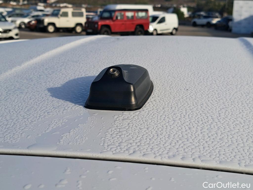  Hyundai  i10 HYUNDAI  / 2020 / 5P / berlina con portón 1.0 Klass #21