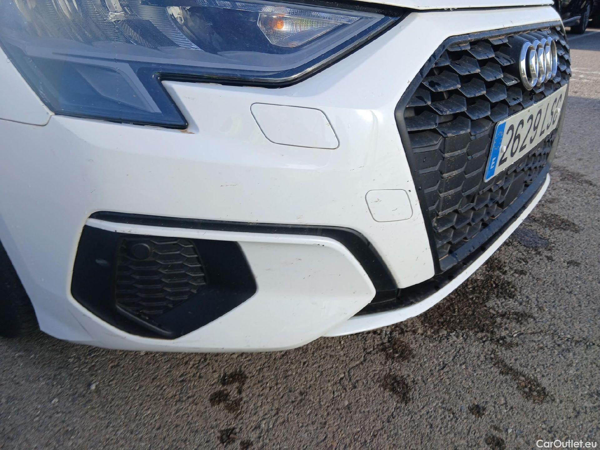  Audi  A3 AUDI  / 2020 / 5P / berlina con portón Sportback 30 TFSI 81kW (110CV) S tronic #1