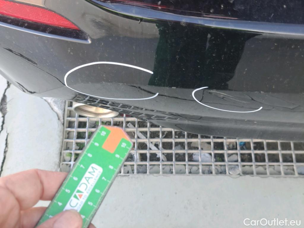  Bmw  Serie 1 BMW  / 2019 / 5P / berlina con portón 118i #14