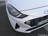  Hyundai  i10 HYUNDAI  / 2020 / 5P / berlina con portón 1.0 Klass #17
