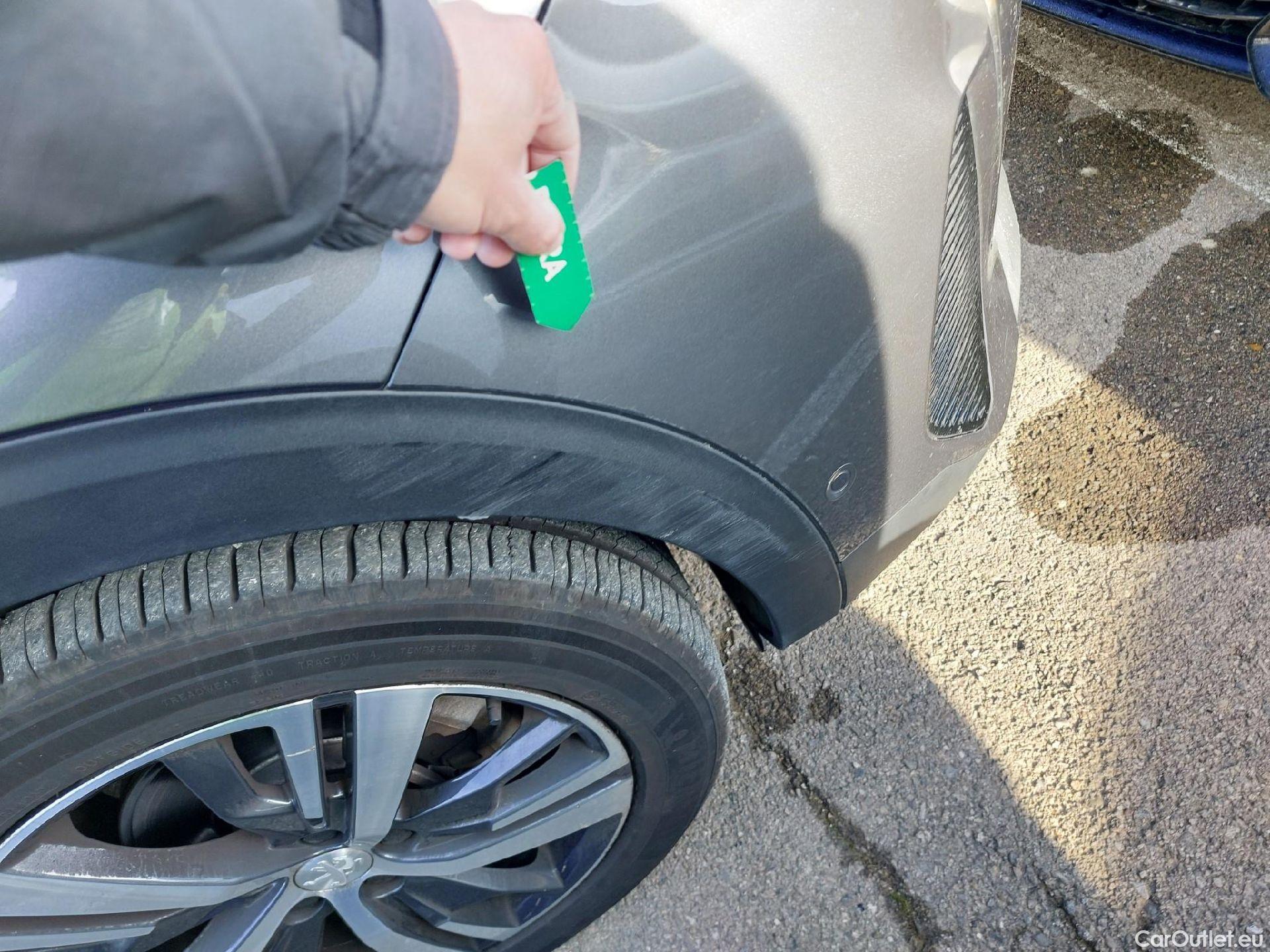  Peugeot  3008 PEUGEOT  / 2020 / 5P / todoterreno 1.5 BlueHDi 96kW S&S Allure Pack EAT8 #33