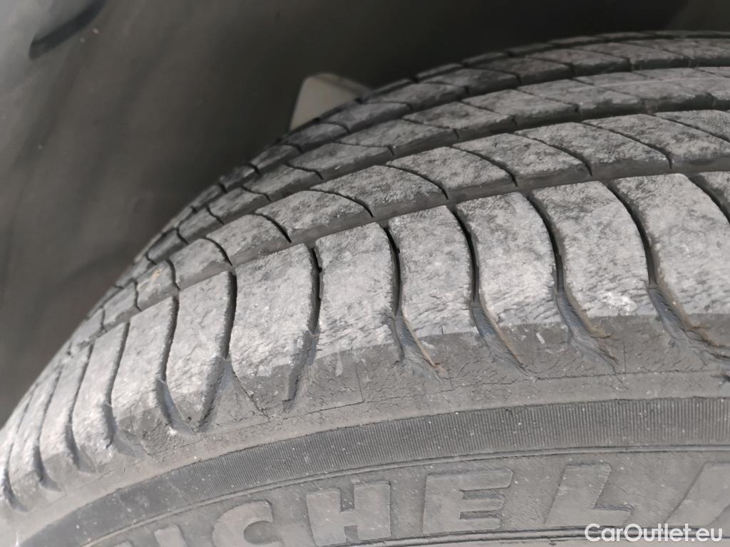  Hyundai  Tucson HYUNDAI  / 2020 / 5P / todoterreno 1.6 TGDI 169kW HEV Tecno Auto 2C #37