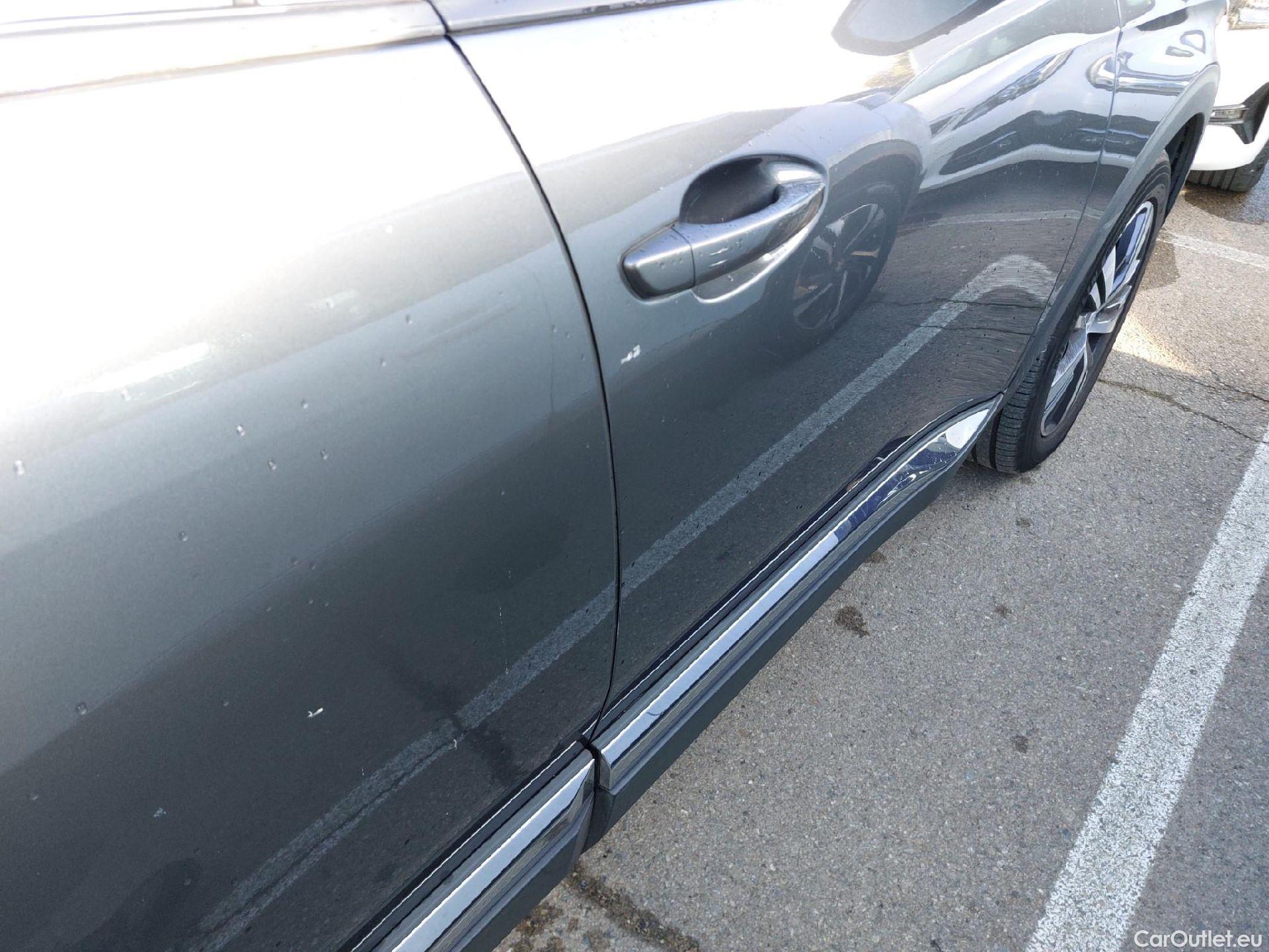  Peugeot  3008 PEUGEOT  / 2020 / 5P / todoterreno 1.5 BlueHDi 96kW S&S Allure Pack EAT8 #25