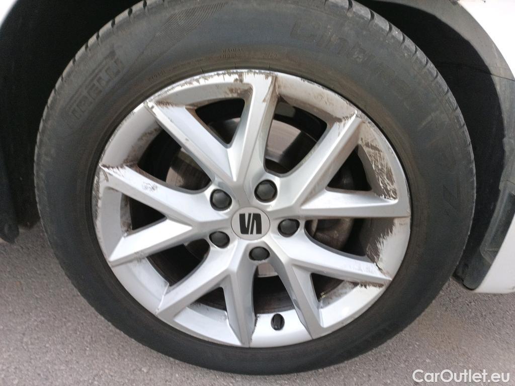  Land Rover  Discovery SEAT Nuevo León / 2020 / 5P / berlina con portón 2.0 TDI 85kW S&S Style Go(SP) #27