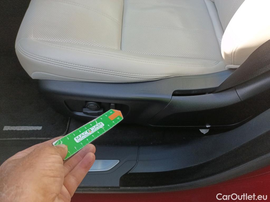  Land Rover  Range Rover LAND ROVER  Velar / 2017 / 5P / todoterreno 2.0 P250 184kW R-Dynamic S 4WD Auto #23