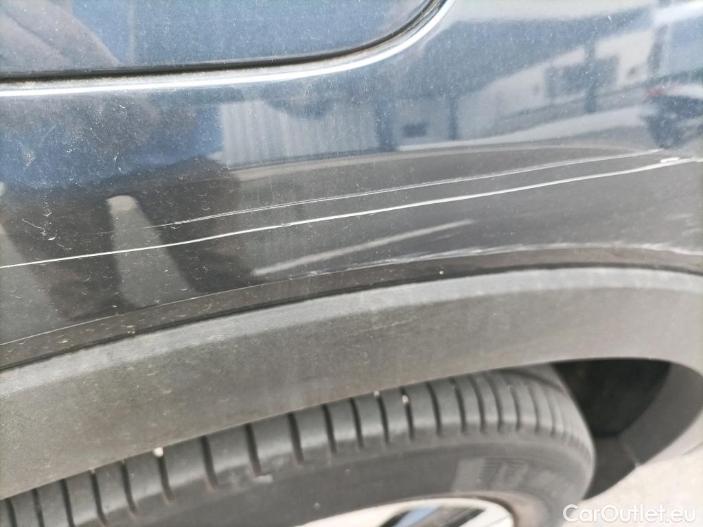  Volvo  XC 40 VOLVO XC40 / 2017 / 5P / todoterreno 1.5 T4 Twin Recharge Inscription Ex Auto #2