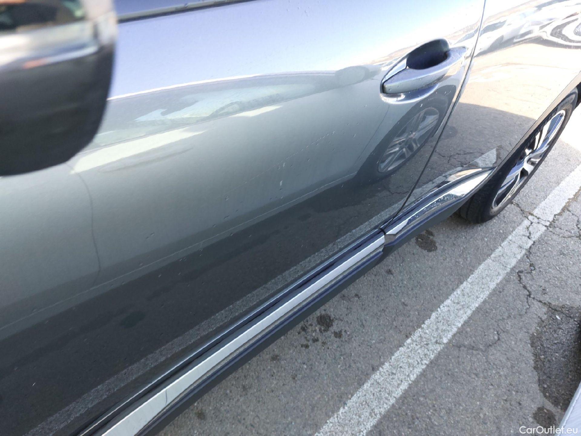  Peugeot  3008 PEUGEOT  / 2020 / 5P / todoterreno 1.5 BlueHDi 96kW S&S Allure Pack EAT8 #4