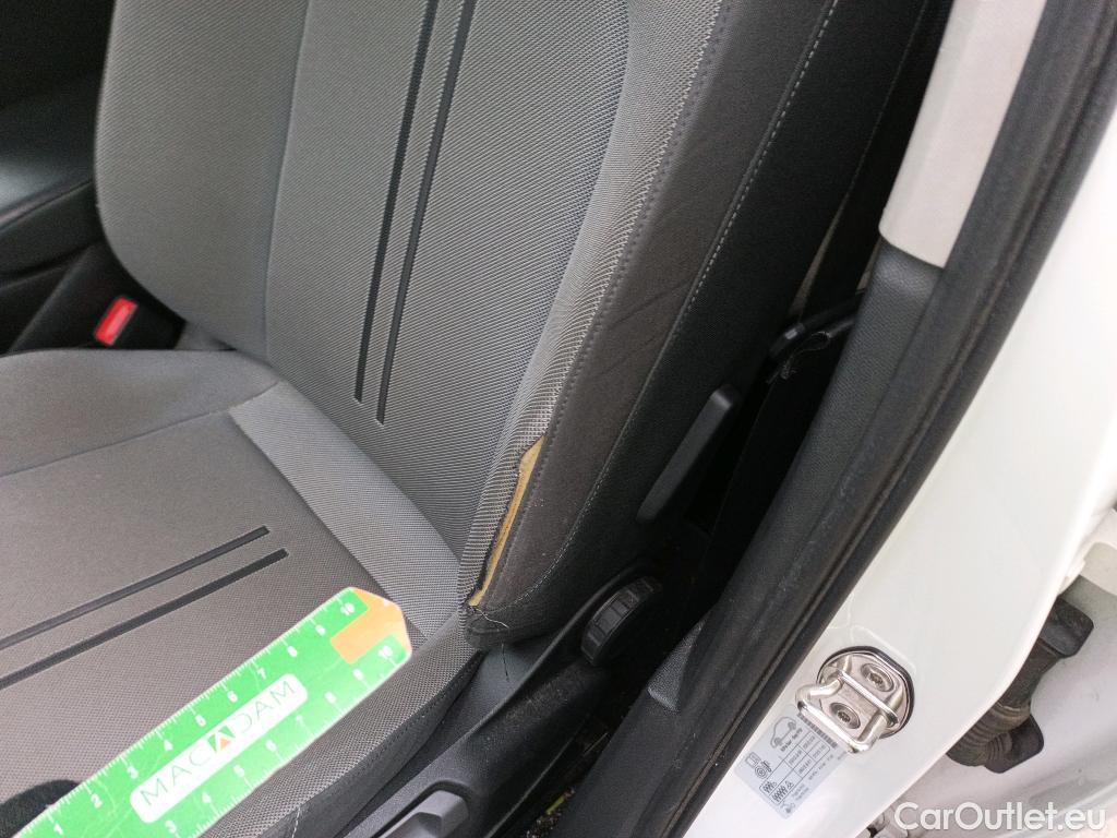  Land Rover  Discovery SEAT Nuevo León / 2020 / 5P / berlina con portón 2.0 TDI 85kW S&S Style Go(SP) #13