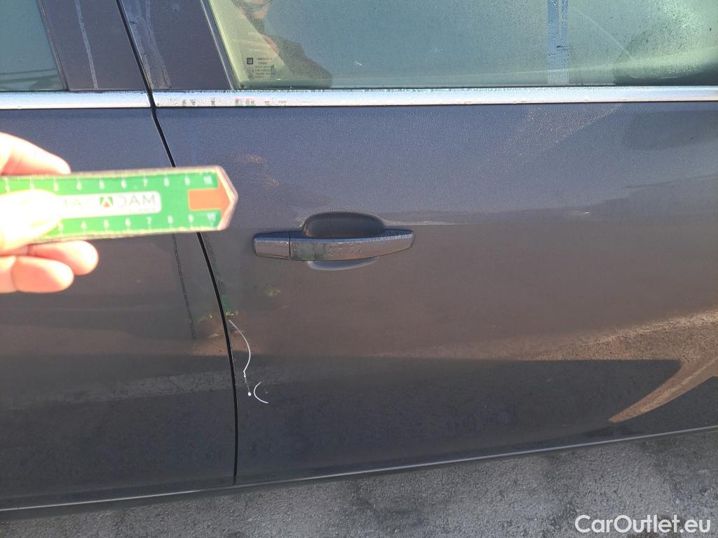  Opel  Insignia OPEL  5p 1G berlina con portón 2.0 CDTI ecoFLEX Start&Stop 140 Bus #2