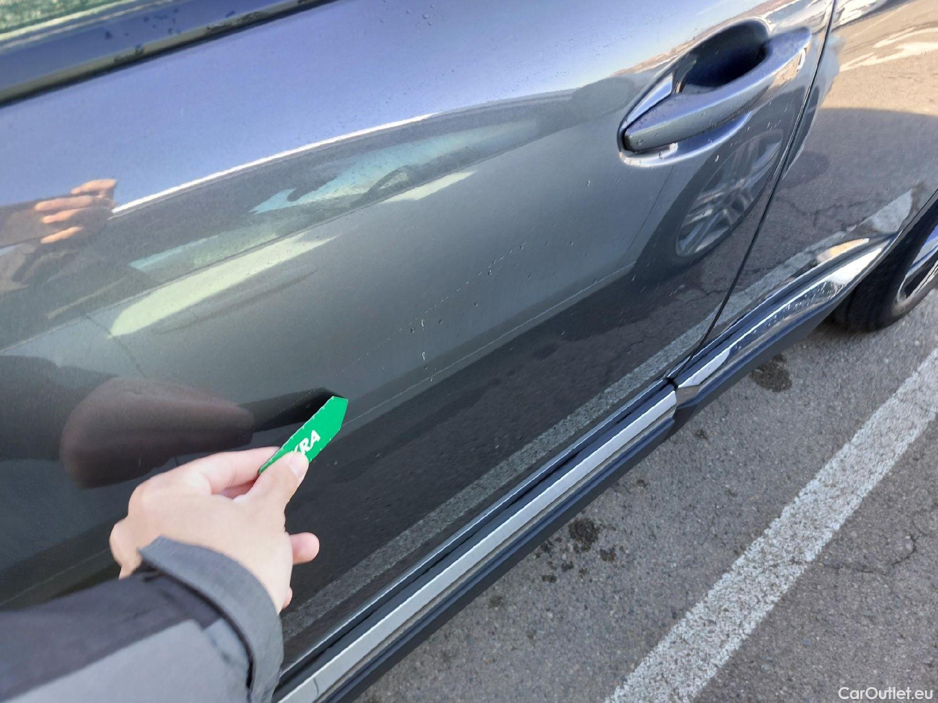  Peugeot  3008 PEUGEOT  / 2020 / 5P / todoterreno 1.5 BlueHDi 96kW S&S Allure Pack EAT8 #5