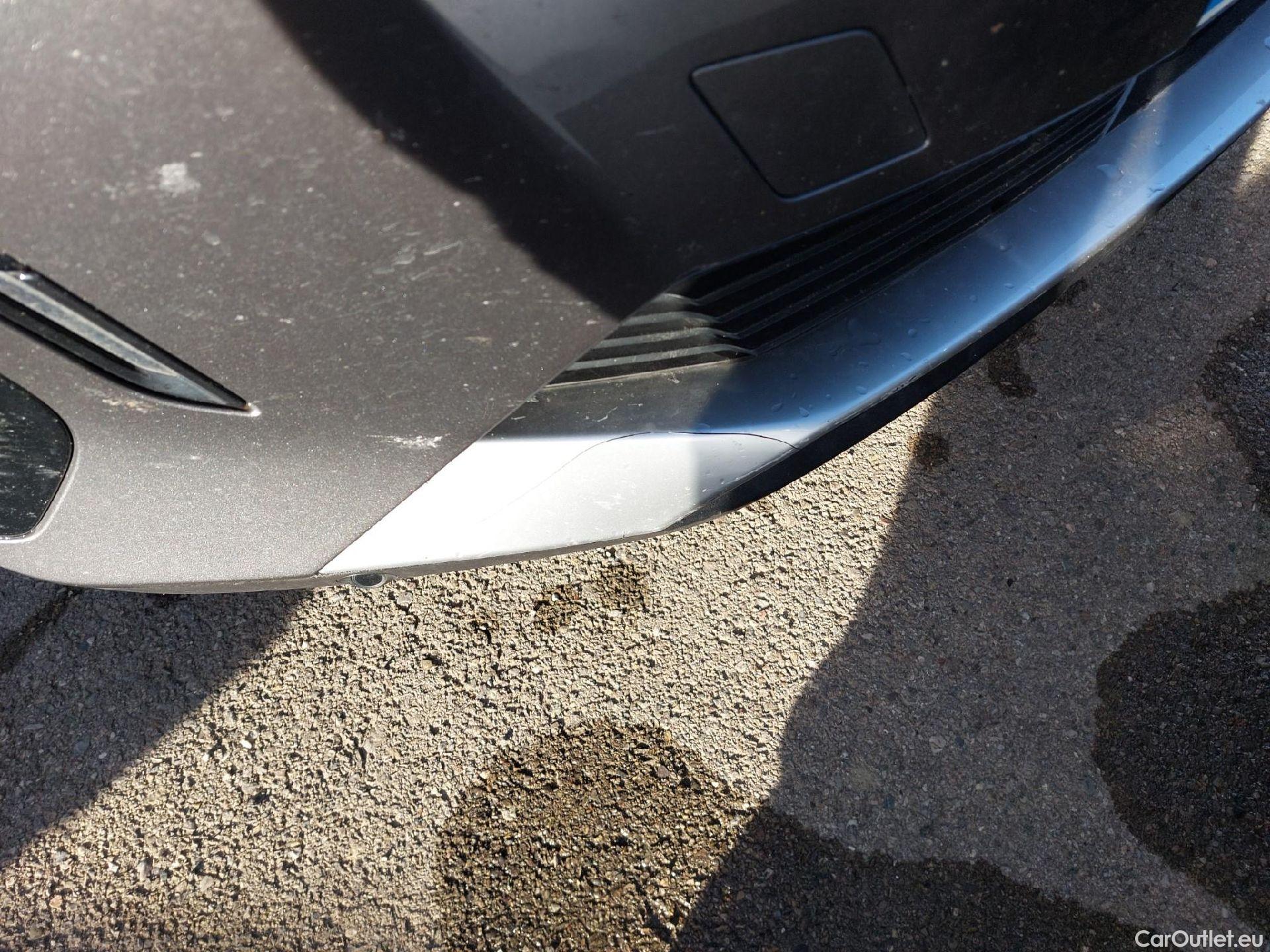  Peugeot  3008 PEUGEOT  / 2020 / 5P / todoterreno 1.5 BlueHDi 96kW S&S Allure Pack EAT8 #34