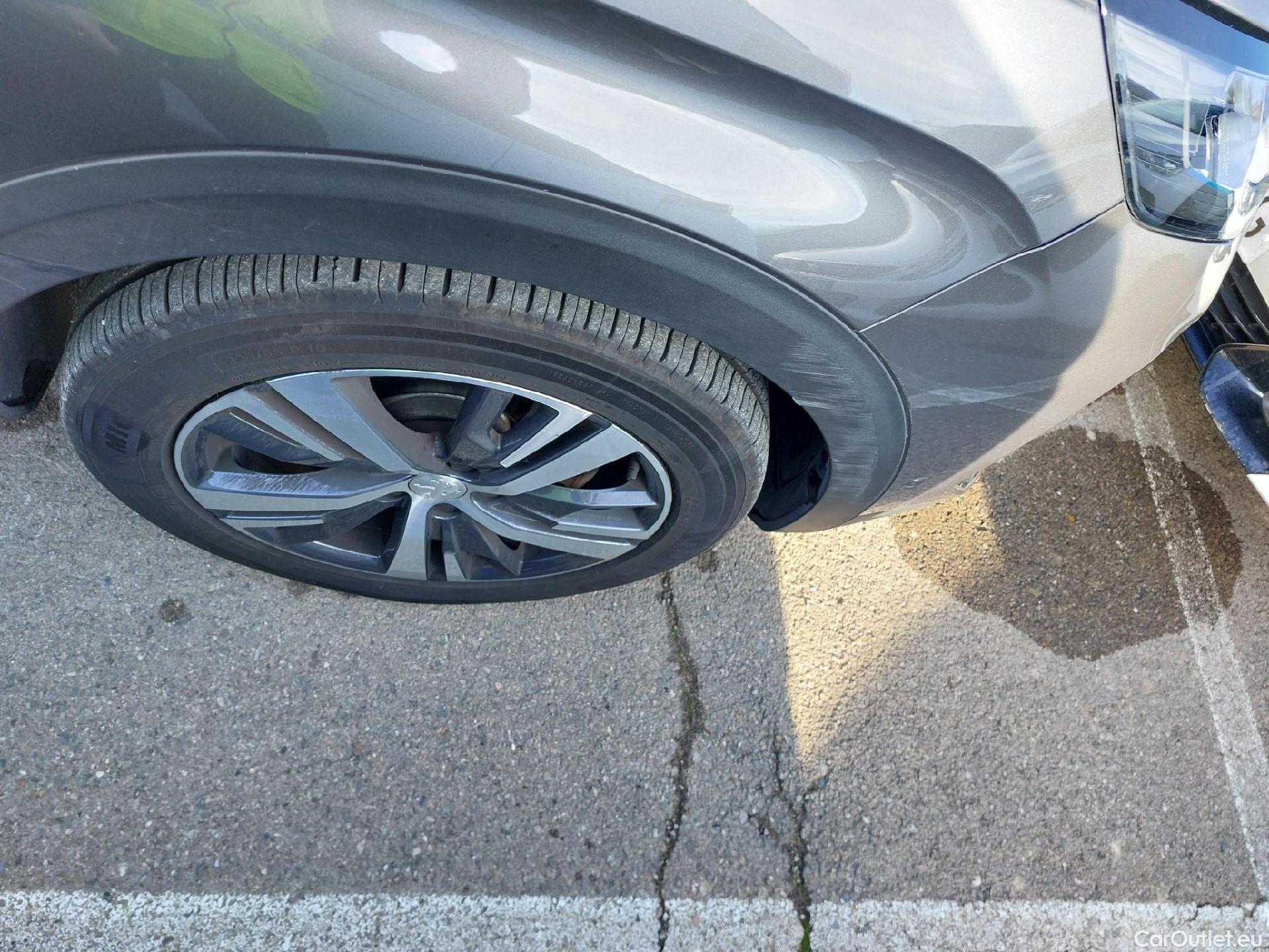  Peugeot  3008 PEUGEOT  / 2020 / 5P / todoterreno 1.5 BlueHDi 96kW S&S Allure Pack EAT8 #30