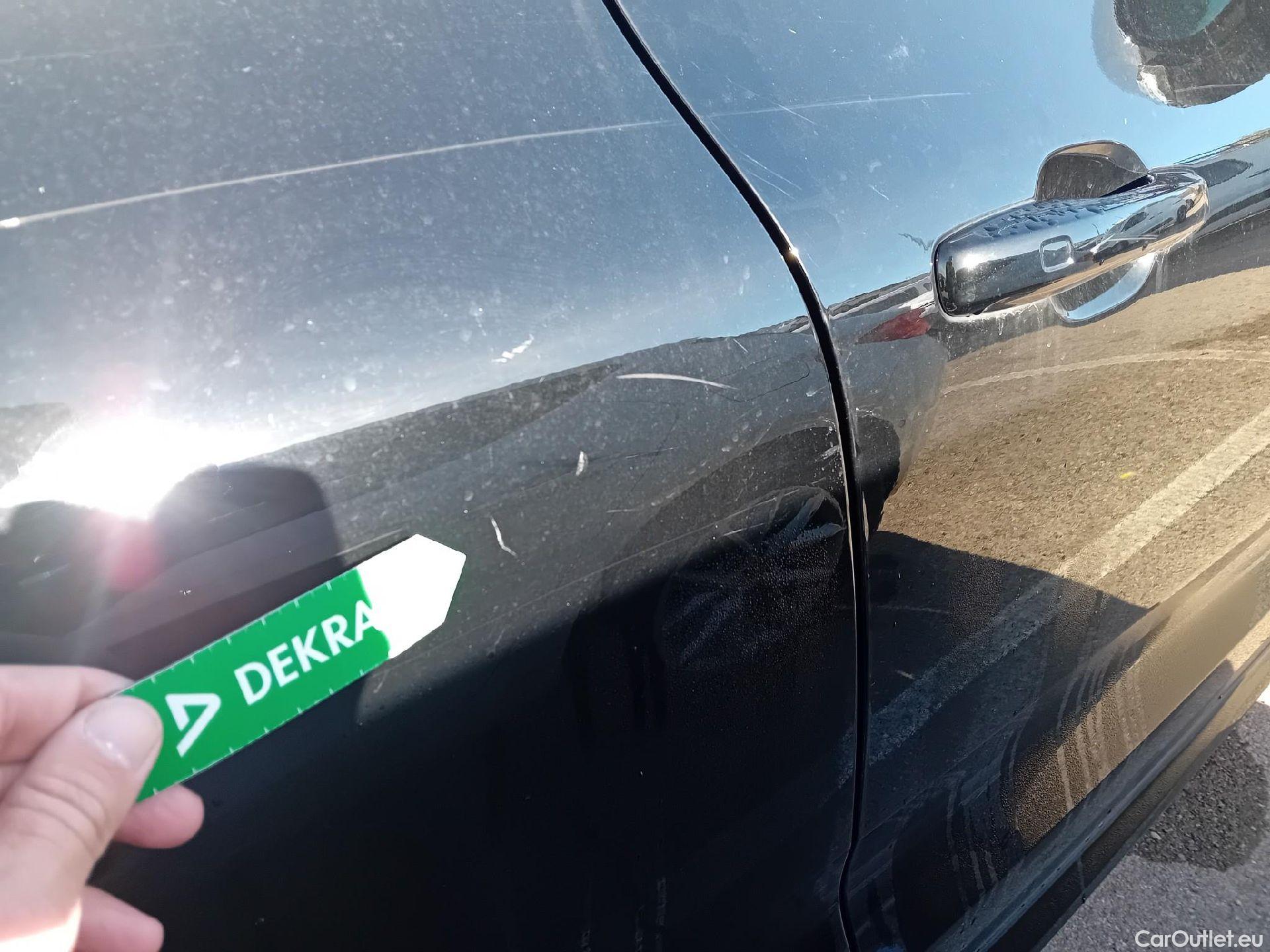  Volvo  XC60 VOLVO  / 2017 / 5P / todoterreno 2.0 B4 D Momentum Pro Auto #10