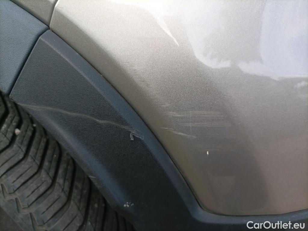  Volvo  XC 40 VOLVO XC40 / 2017 / 5P / todoterreno 2.0 T4 Inscrption Auto #4