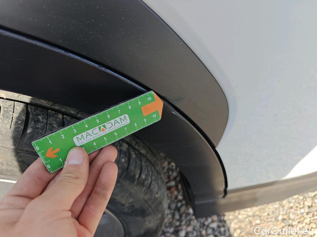  Hyundai  Konna HYUNDAI Kona / 2017 / 5P / todoterreno EV 100kW Klass #63