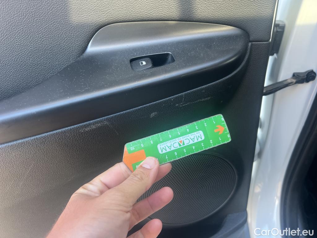  Hyundai  Konna HYUNDAI Kona / 2017 / 5P / todoterreno 1.6 GDI HEV SLE DCT #21