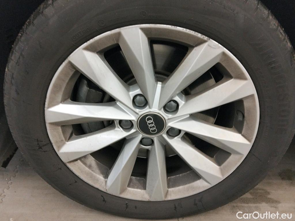  Audi  A3 AUDI  / 2020 / 5P / berlina con portón Sportback 30 TFSI 81kW (110CV) S tronic #19