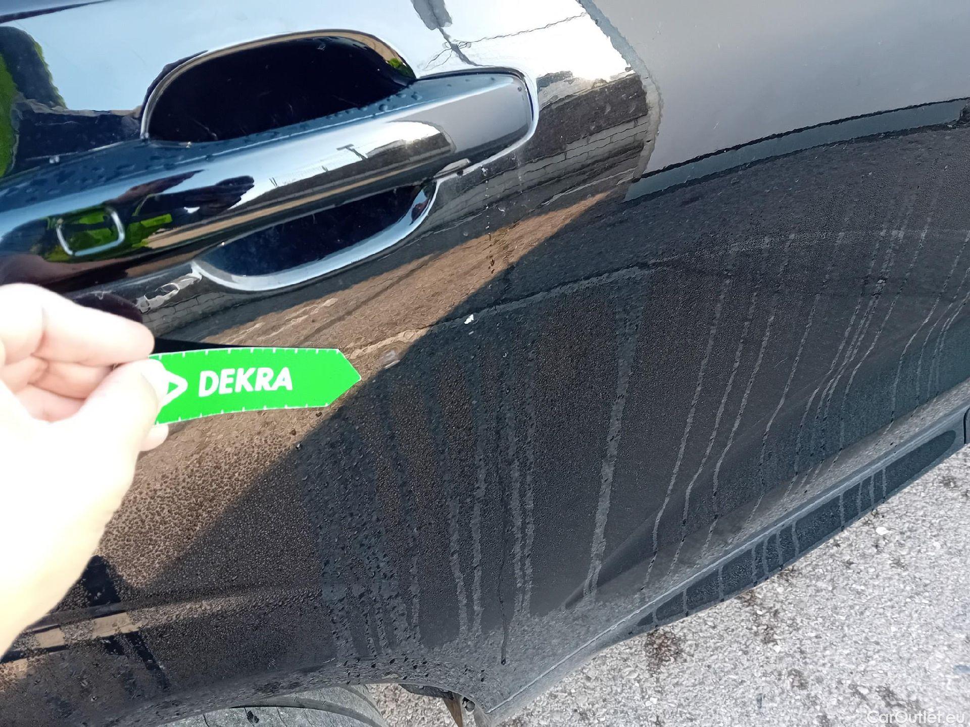  Volvo  XC60 VOLVO  / 2017 / 5P / todoterreno 2.0 B4 D Momentum Pro Auto #9