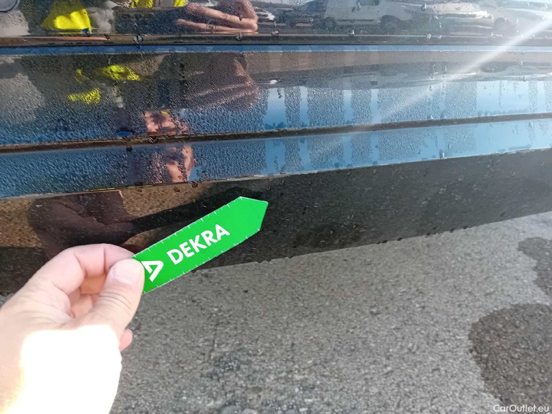  Volvo  XC60 VOLVO  / 2017 / 5P / todoterreno 2.0 B4 D Momentum Pro Auto #5