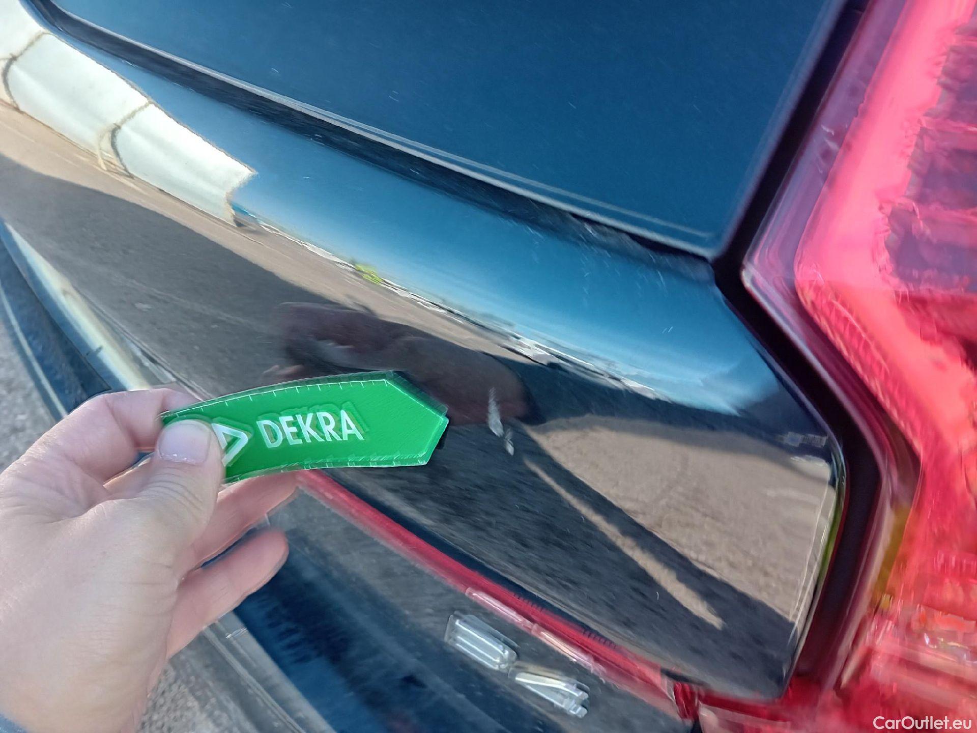  Volvo  XC60 VOLVO  / 2017 / 5P / todoterreno 2.0 B4 D Momentum Pro Auto #15