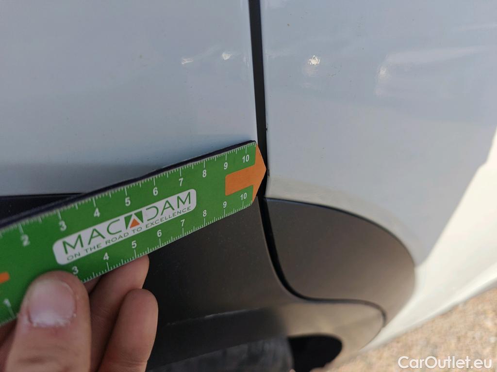  Hyundai  Konna HYUNDAI Kona / 2017 / 5P / todoterreno EV 100kW Klass #51