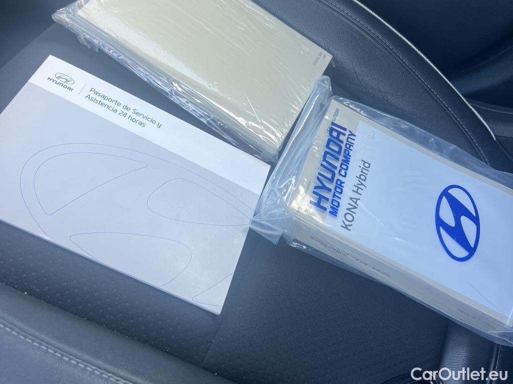  Hyundai  Konna HYUNDAI Kona / 2017 / 5P / todoterreno 1.6 GDI HEV SLE DCT #3