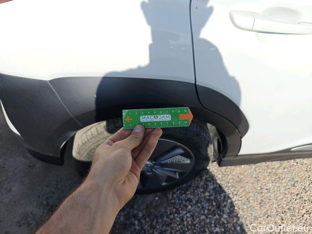  Hyundai  Konna HYUNDAI Kona / 2017 / 5P / todoterreno EV 100kW Klass #42