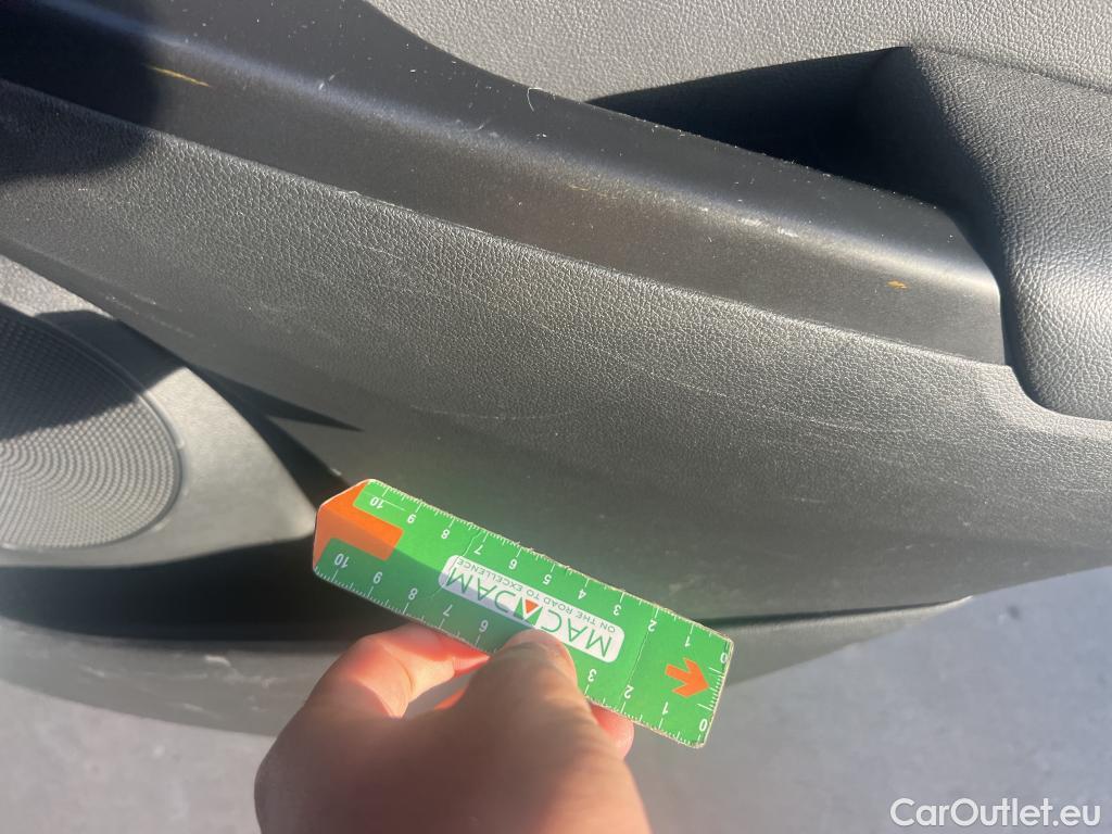  Hyundai  Konna HYUNDAI Kona / 2017 / 5P / todoterreno 1.6 GDI HEV SLE DCT #25