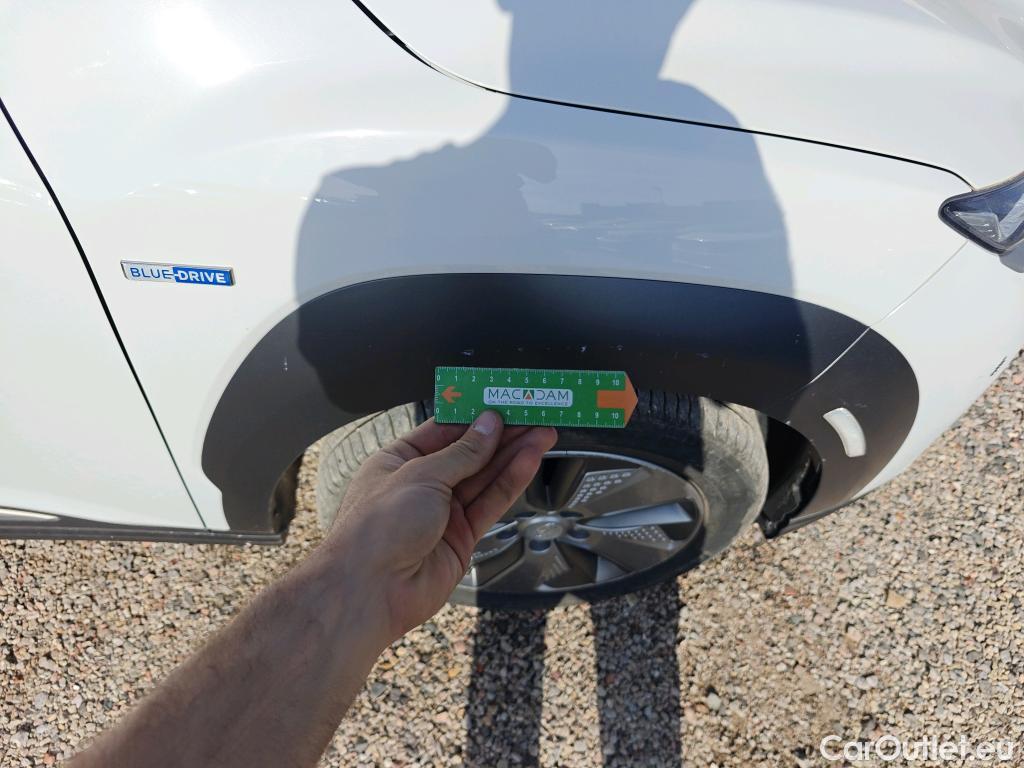  Hyundai  Konna HYUNDAI Kona / 2017 / 5P / todoterreno EV 100kW Klass #46