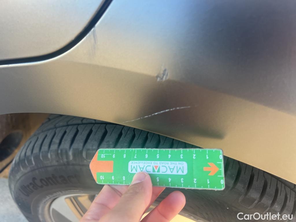  Hyundai  Konna HYUNDAI Kona / 2017 / 5P / todoterreno 1.6 GDI HEV SLE DCT #53