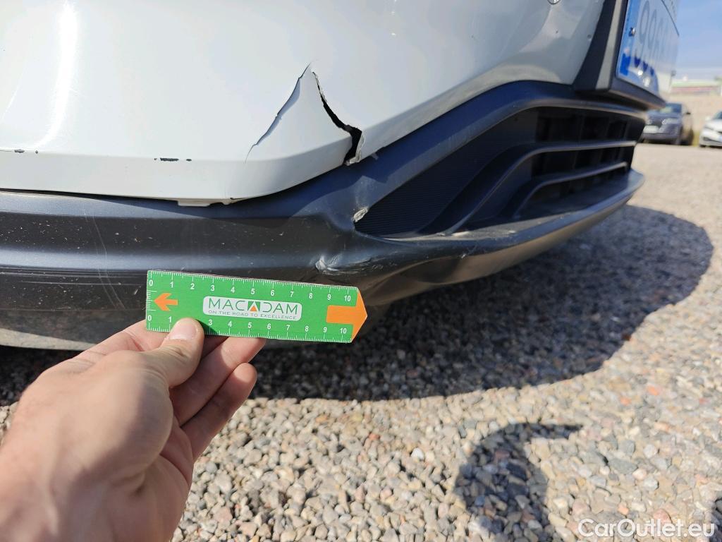  Hyundai  Konna HYUNDAI Kona / 2017 / 5P / todoterreno EV 100kW Klass #1