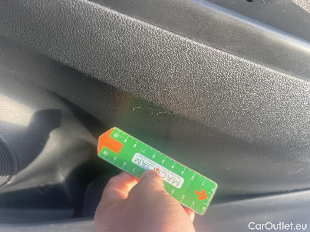  Hyundai  Konna HYUNDAI Kona / 2017 / 5P / todoterreno 1.6 GDI HEV SLE DCT #27