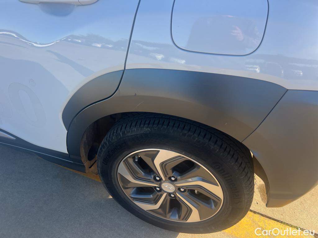  Hyundai  Konna HYUNDAI Kona / 2017 / 5P / todoterreno 1.6 GDI HEV SLE DCT #52