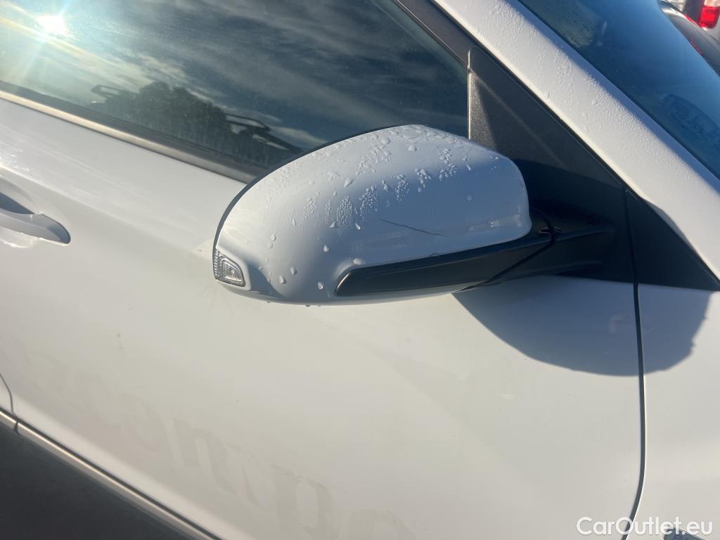  Hyundai  Konna HYUNDAI Kona / 2017 / 5P / todoterreno 1.6 GDI HEV SLE DCT #47