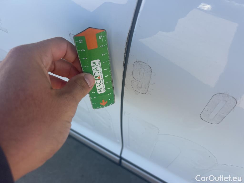  Hyundai  Konna HYUNDAI Kona / 2017 / 5P / todoterreno 1.6 GDI HEV SLE DCT #19