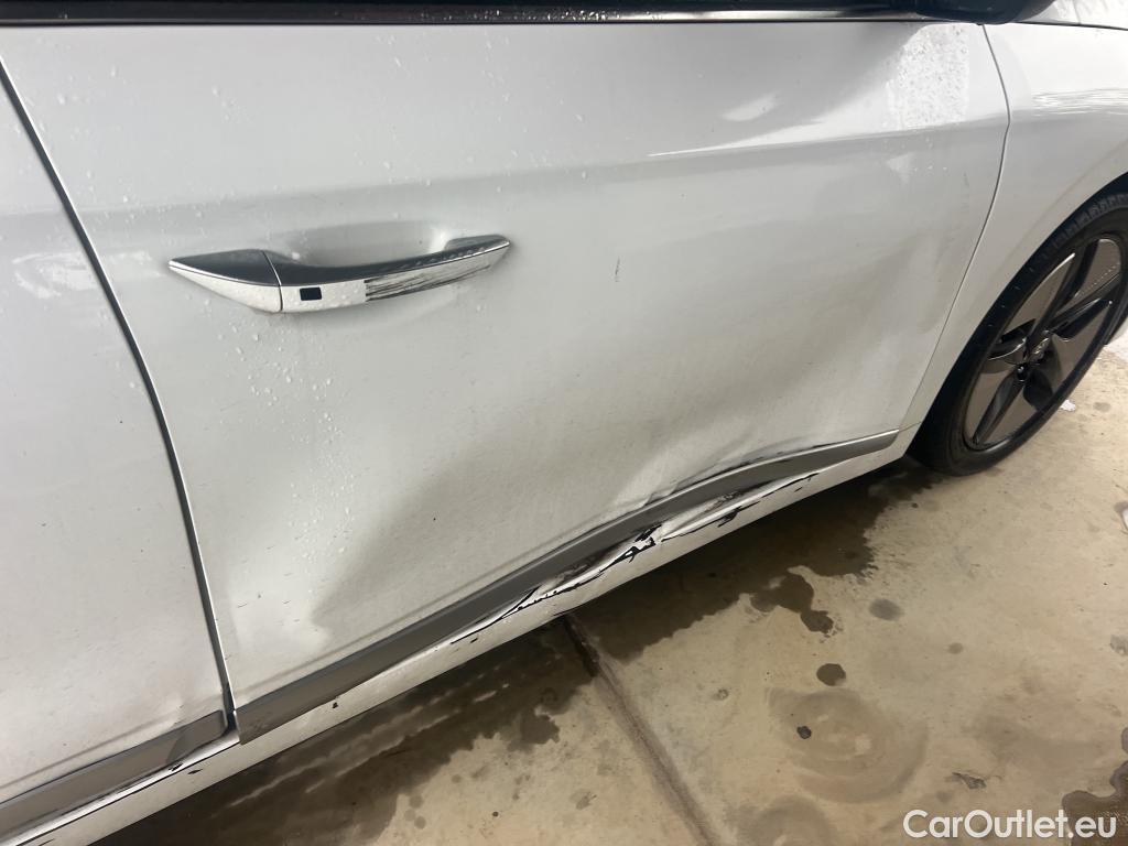  Hyundai   Ioniq HYUNDAI / 2019 / 5P / berlina con portón 1.6 GDI HEV Tecno DCT #1