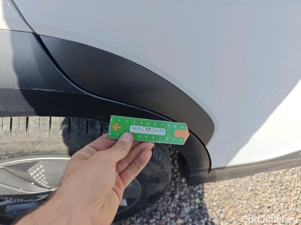  Hyundai  Konna HYUNDAI Kona / 2017 / 5P / todoterreno EV 100kW Klass #62