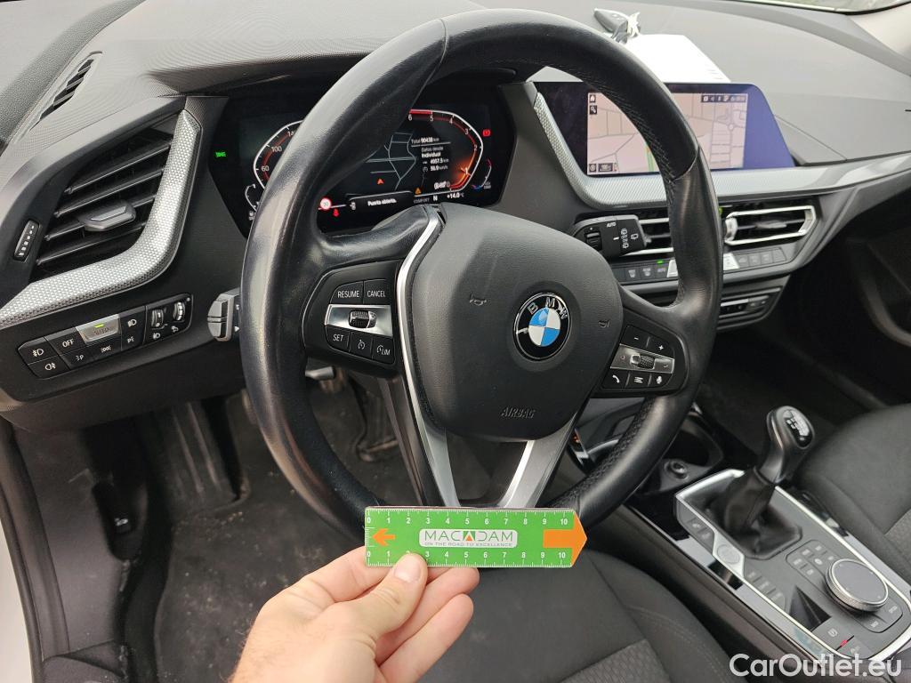  Bmw  Serie 1 BMW  / 2019 / 5P / berlina con portón 116d #16