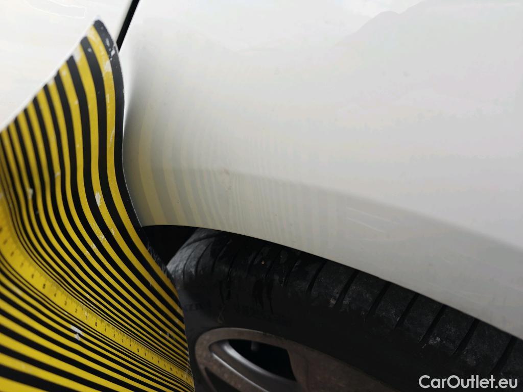  Bmw  Serie 1 BMW  / 2019 / 5P / berlina con portón 116d #10