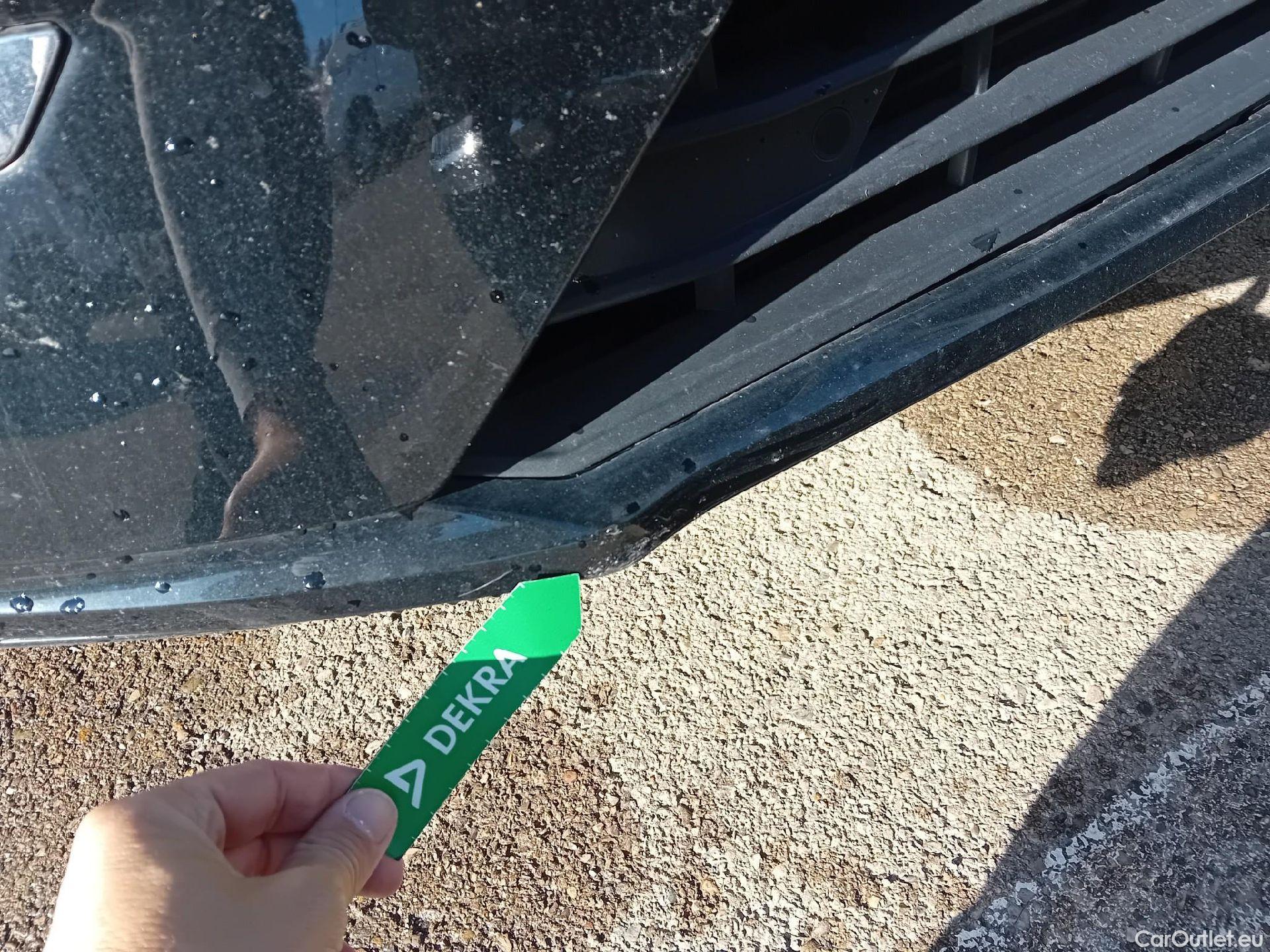  Volvo  XC60 VOLVO  / 2017 / 5P / todoterreno 2.0 B4 D Momentum Pro Auto #2