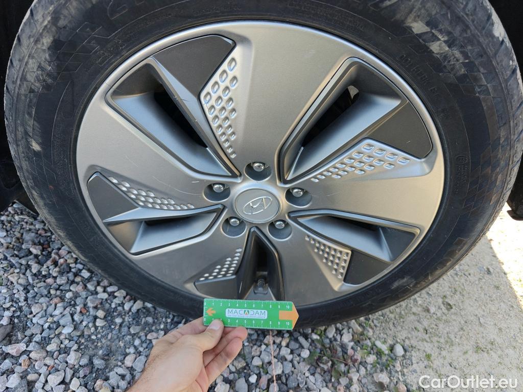  Hyundai  Konna HYUNDAI Kona / 2017 / 5P / todoterreno EV 100kW Klass #34