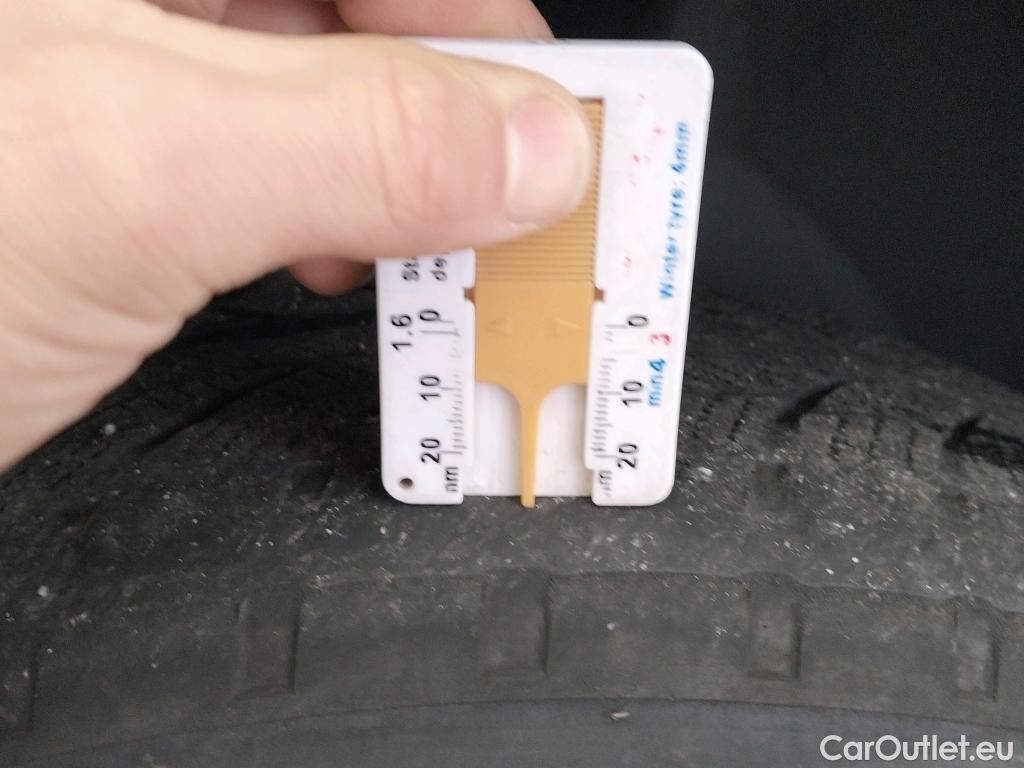  Bmw  X1 BMW  / 2019 / 5P / todoterreno sDrive18d #4