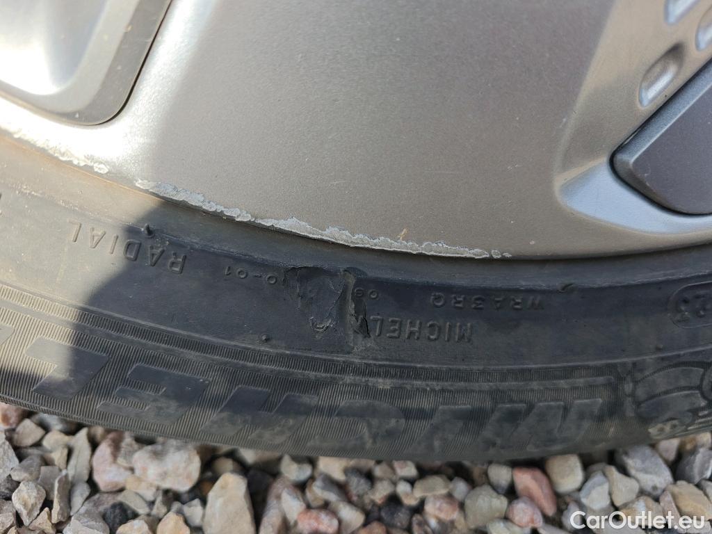  Hyundai  Konna HYUNDAI Kona / 2017 / 5P / todoterreno EV 100kW Klass #10