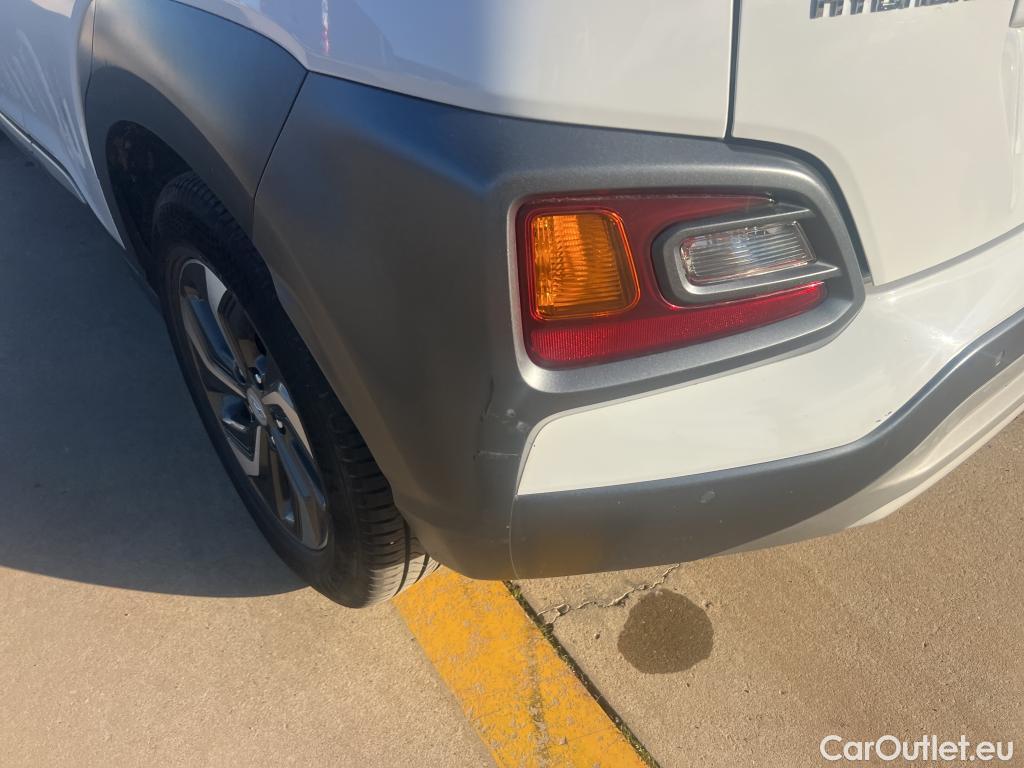  Hyundai  Konna HYUNDAI Kona / 2017 / 5P / todoterreno 1.6 GDI HEV SLE DCT #36