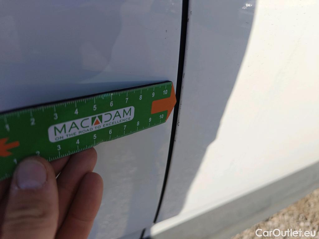  Opel   Grandland X OPEL Grandland / 2021 / 5P / todoterreno 1.5 CDTi Business Edition Auto #18