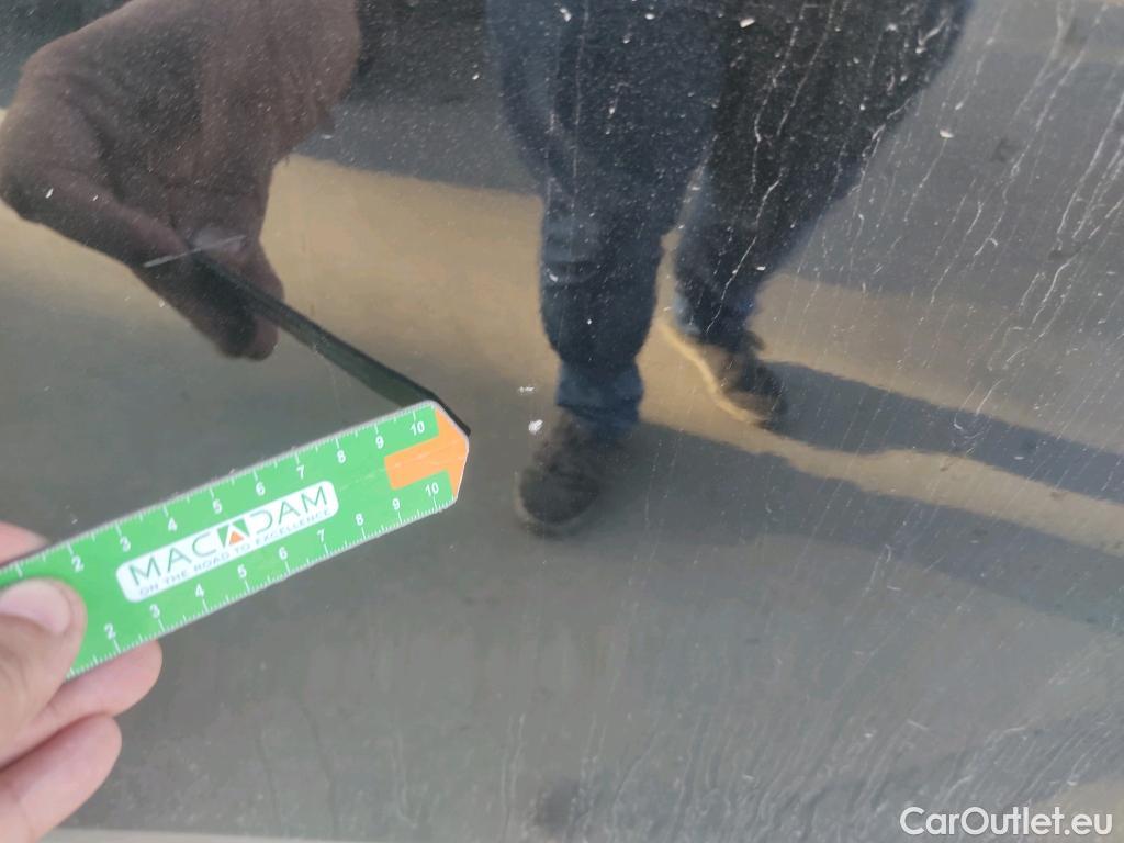  Land Rover  Range Rover LAND ROVER  Velar / 2017 / 5P / todoterreno 2.0D I4 150kW R-Dynamic S 4WD Auto #16