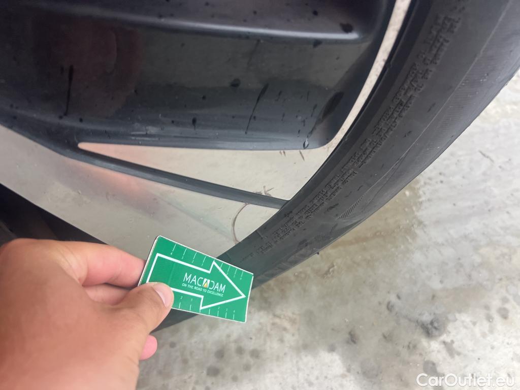  Volvo  XC 40 VOLVO XC40 / 2017 / 5P / todoterreno 1.5 T4 Twin Recharge Inscription Ex Auto #7