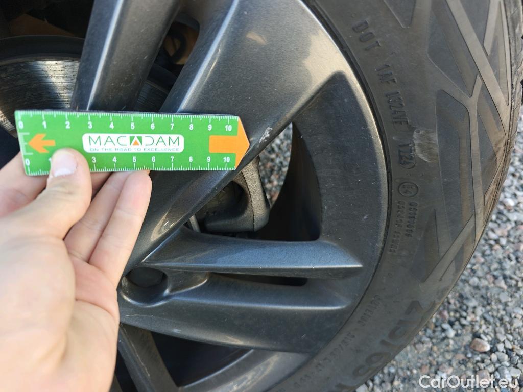  Opel   Grandland X OPEL Grandland / 2021 / 5P / todoterreno 1.5 CDTi Business Edition Auto #23